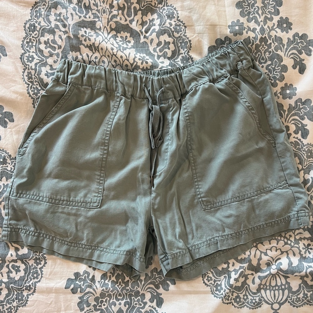 Good Hart Shorts